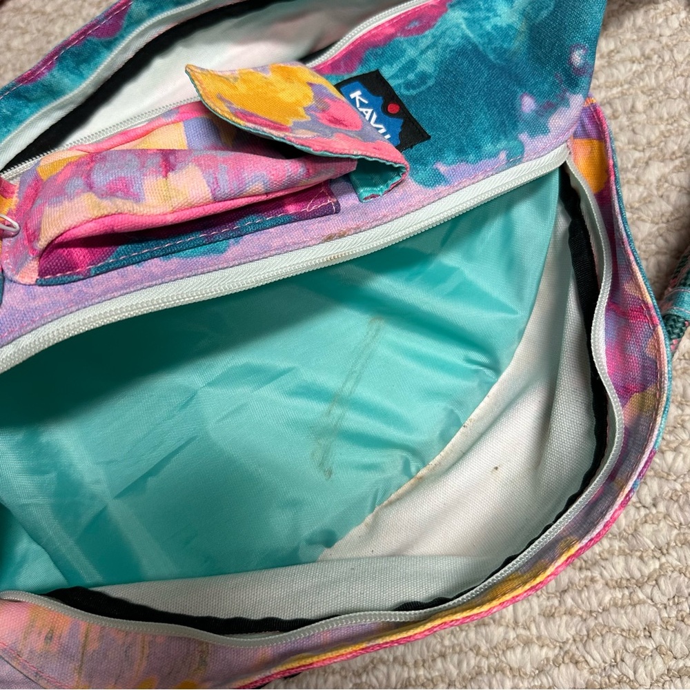 KAVU Tie Dye Rainbow Neon Crossbody Bag 🩷🧡🩵💛💜 - Picture 6 of 8